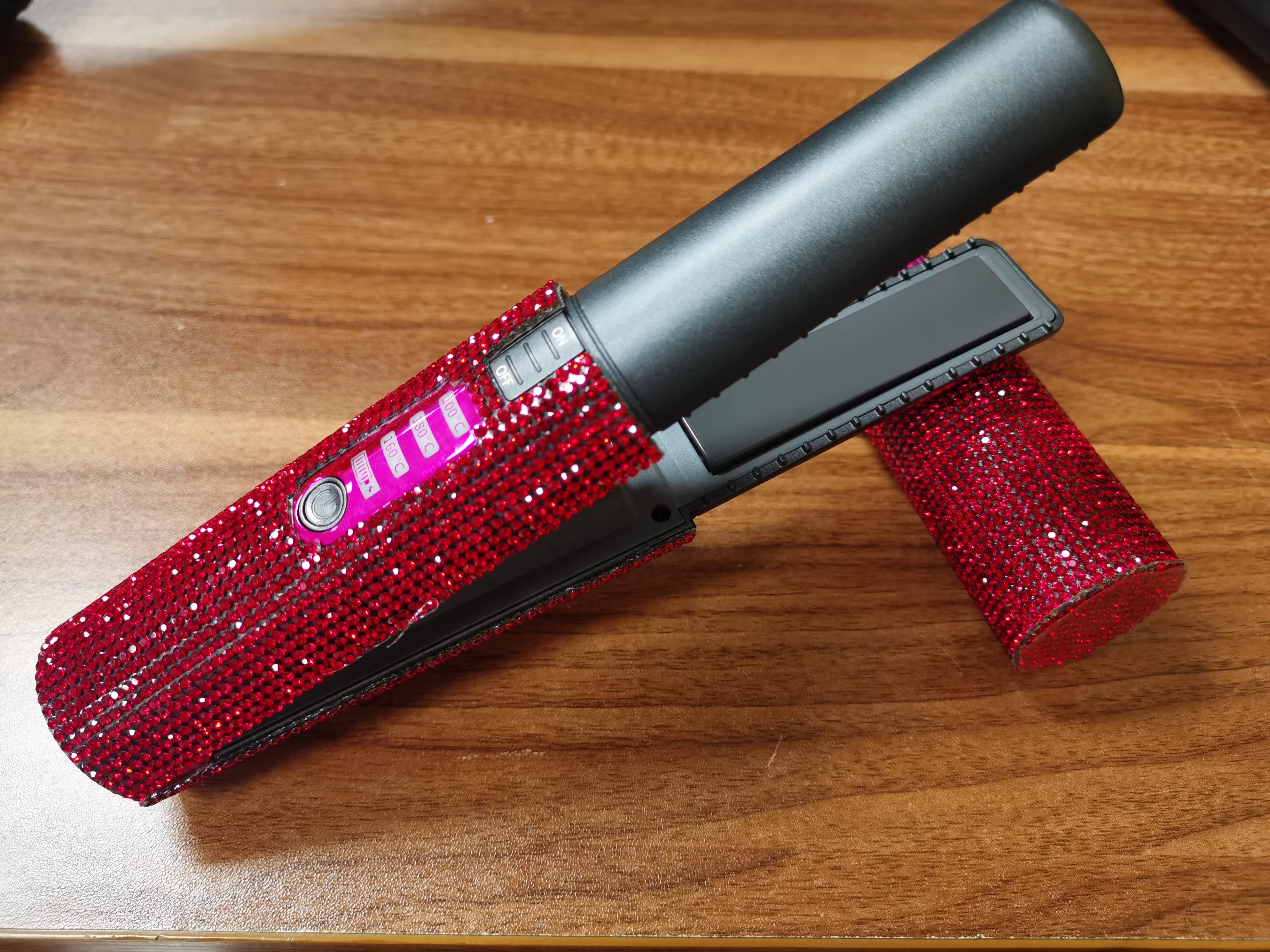 Professional Hair Straighteners Custom Color Titanium Hair Straightener Luxury Wireless  Rechargeable Private Label Flat Iron