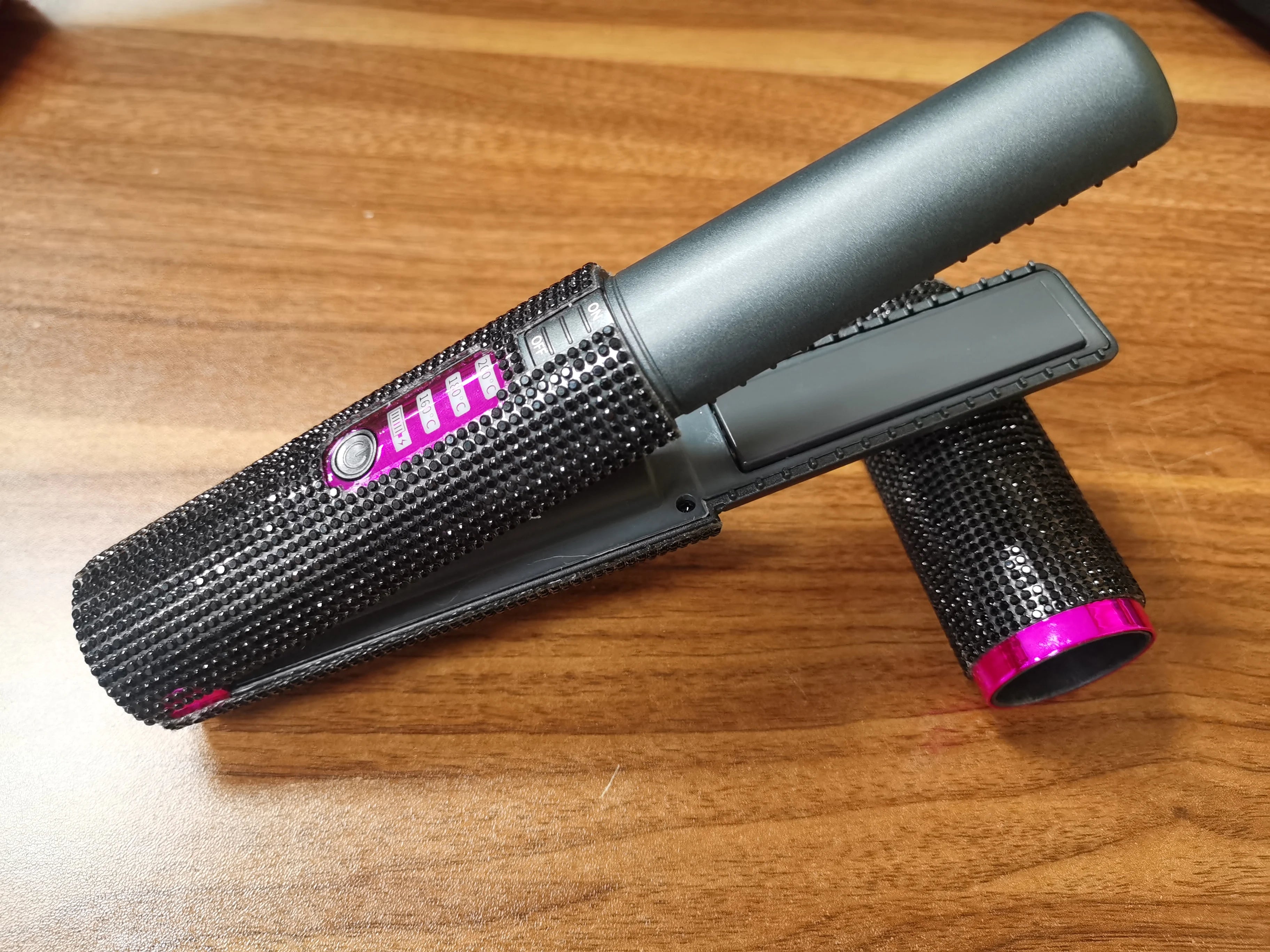 Professional Hair Straighteners Custom Color Titanium Hair Straightener Luxury Wireless  Rechargeable Private Label Flat Iron