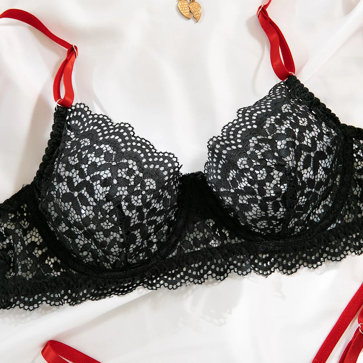 Krasapt Attractive Bilizna Intimate Lace Sexy Lingerie Set Women Hollow Out Patchwork Bra G-String Two Piece Sensual Erotic Suit