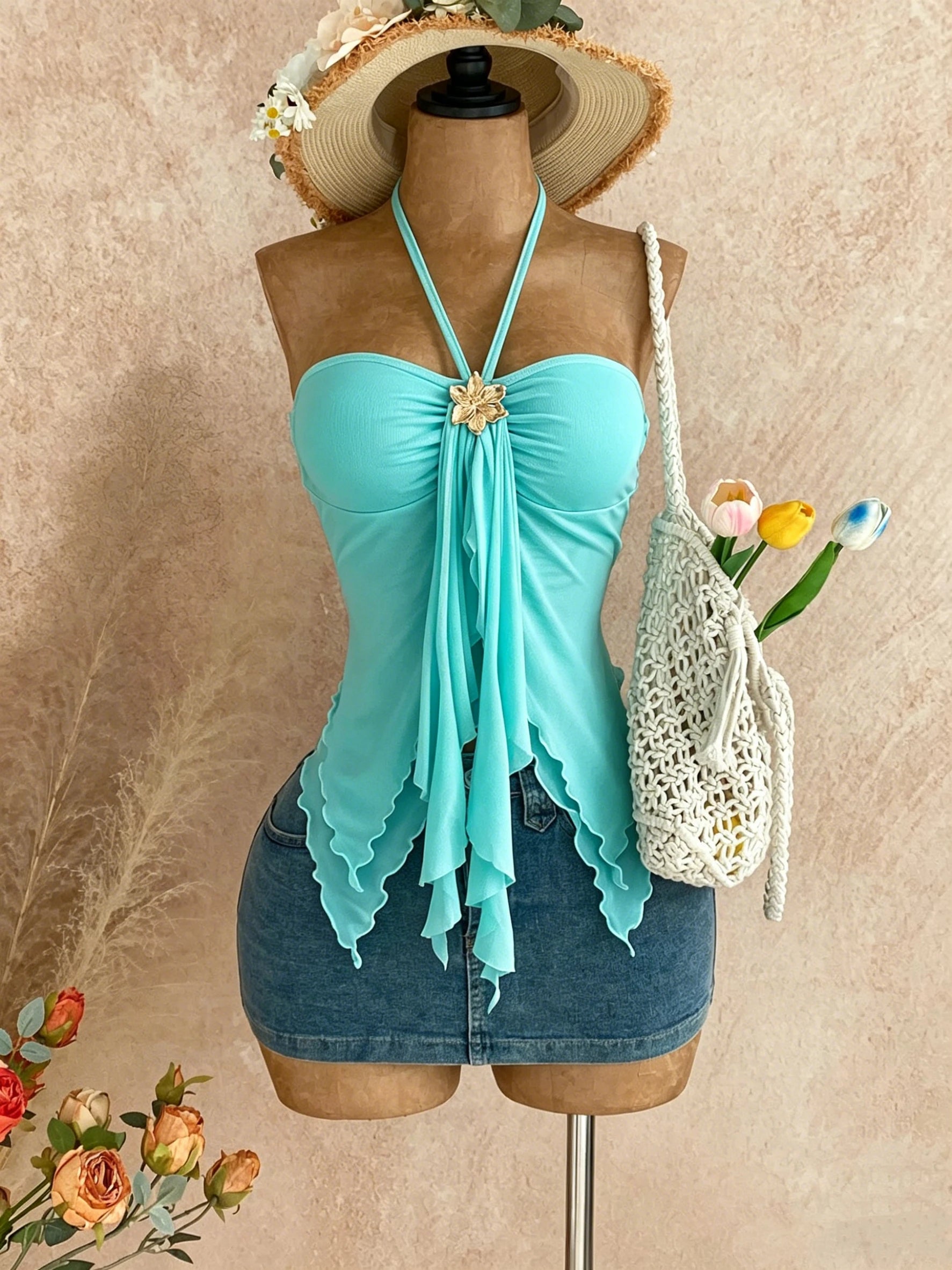 Ladies' asymmetrical collar camisole with shell decoration, suitable for beach vacations, summer, summer spring, Valentine's Day
