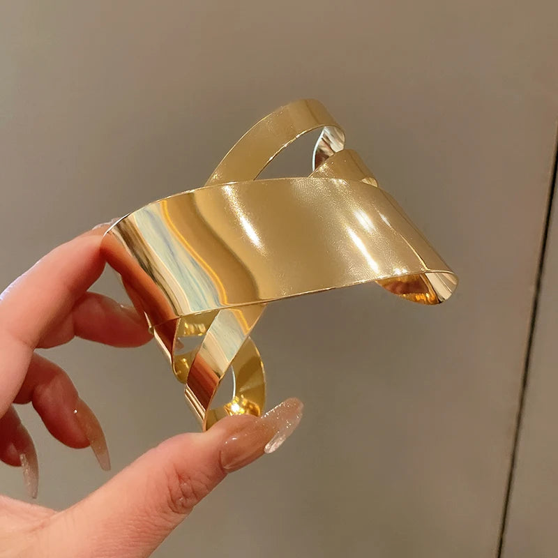 Metal Ring Multi-layer Geometric Alloy Bracelet For Women Exaggerated Cool Style Arm Ring Light Luxury Party Jewelry Accessories