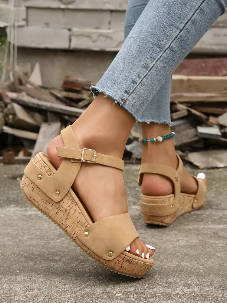 Women's Sandals Platform Wedge 2024 Summer Ladies Shoes Buckle Strap Heeled Sandal Rivet Footwear