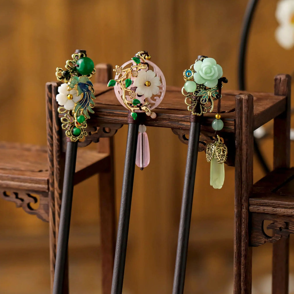 Vintage Chinese Wood Hair Sticks for Women Handmade Luxury Flower Hairpins Hair Chopsticks Wedding Party Head Jewelry Accessory