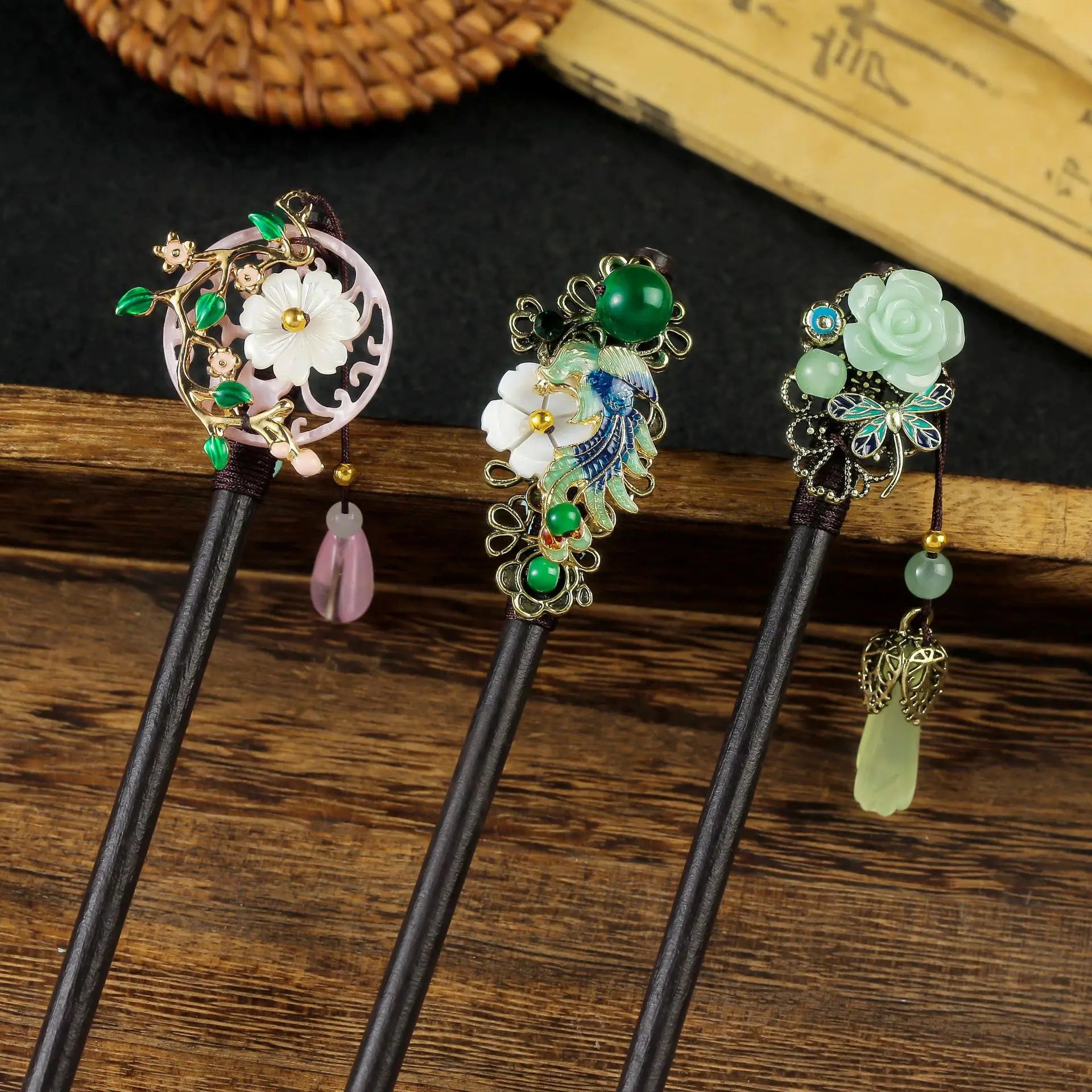 Vintage Chinese Wood Hair Sticks for Women Handmade Luxury Flower Hairpins Hair Chopsticks Wedding Party Head Jewelry Accessory